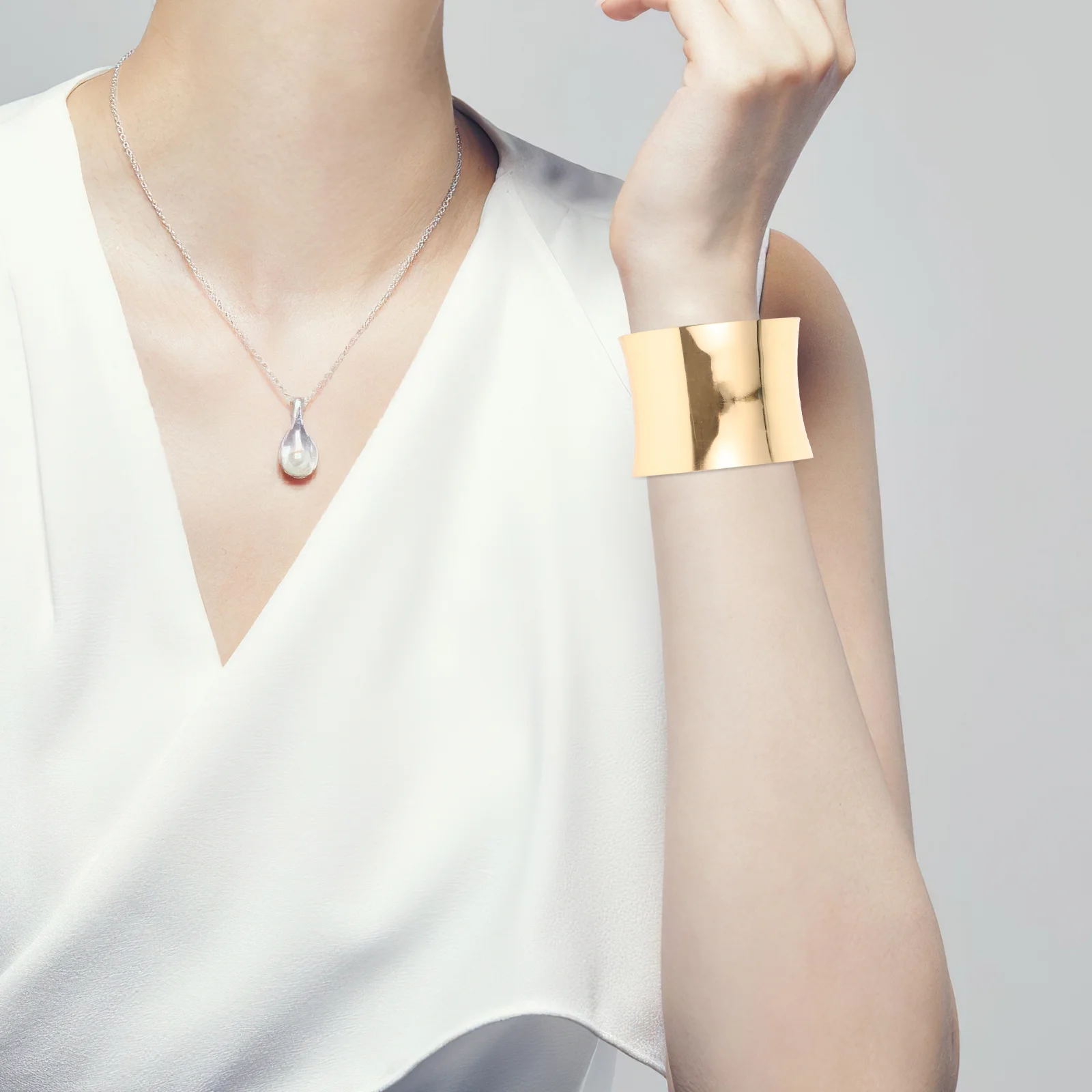 

2Pcs Geometric Arc Cuff Bracelets Adjustable Wide Metal Bangles Women Comfortable Wrist Jewelry Fashion Accessory