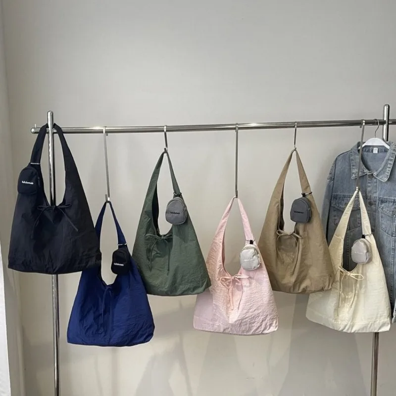 

Элегантная модная сумка через плечо для повседневного использования, горячая распродажа, регулируемая новая модель 2025 года, студенческая сумка через плечо, подходящая для во время города