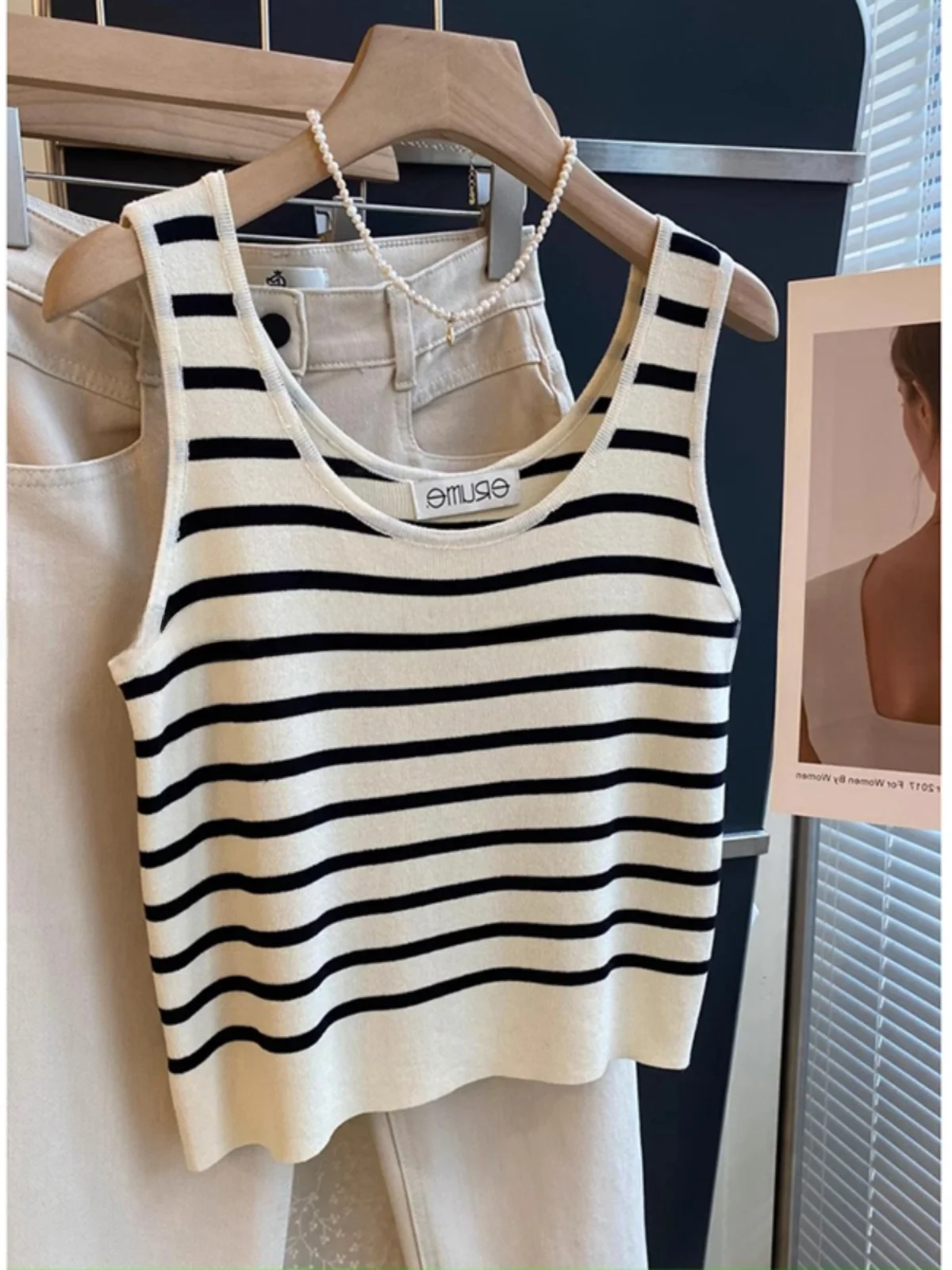 Coreano Stripe U-Ne Dimagrante Gilet lavorato a maglia di seta del ghiaccio Capispalla estivo da donna ort Svel oulder Pad Vest