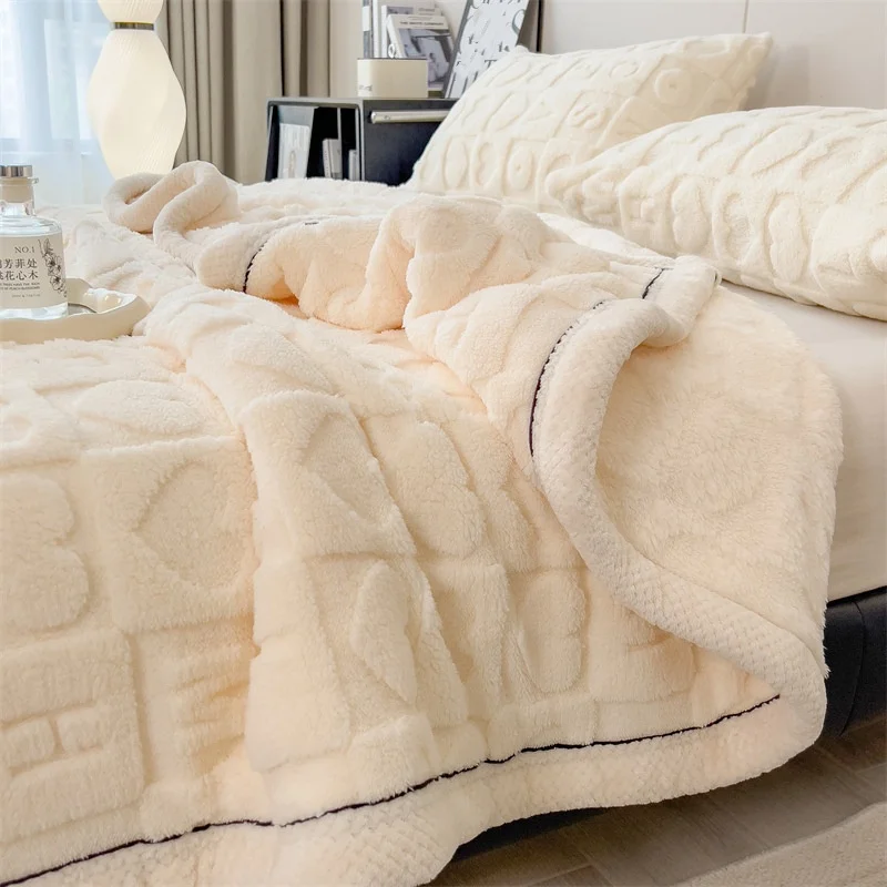 Warm Coral Velvet Throw Blanket for Bed Safa Light Luxury Double Sided Plush Thick Winter Blanket Knitted Heart Pattern Quilt