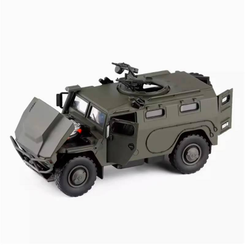 1:32 Scale Explosion-Proof Armored Vehicle Transport Vehicle Military Model Toy Car Classic Collection Gift Souvenirs Decoration