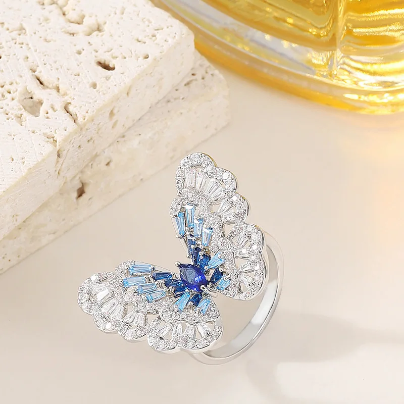 anel-aberto-ajustavel-com-borboleta-de-cristal-e-diamante-estilo-elegante-e-super-delicado-joia-feminina-de-alta-qualidade