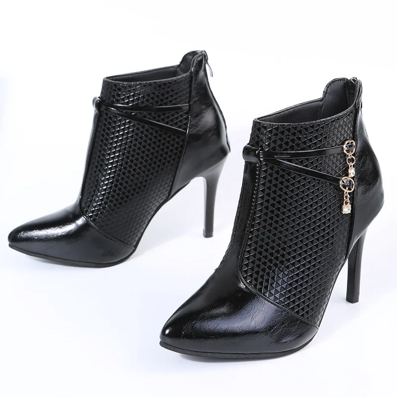 Botas stivali corti con tacco alto donna shoe2023primavera estate nuovi stivali nudi a punta con tacco Fine Sexy stivali da donna con tacco alto di