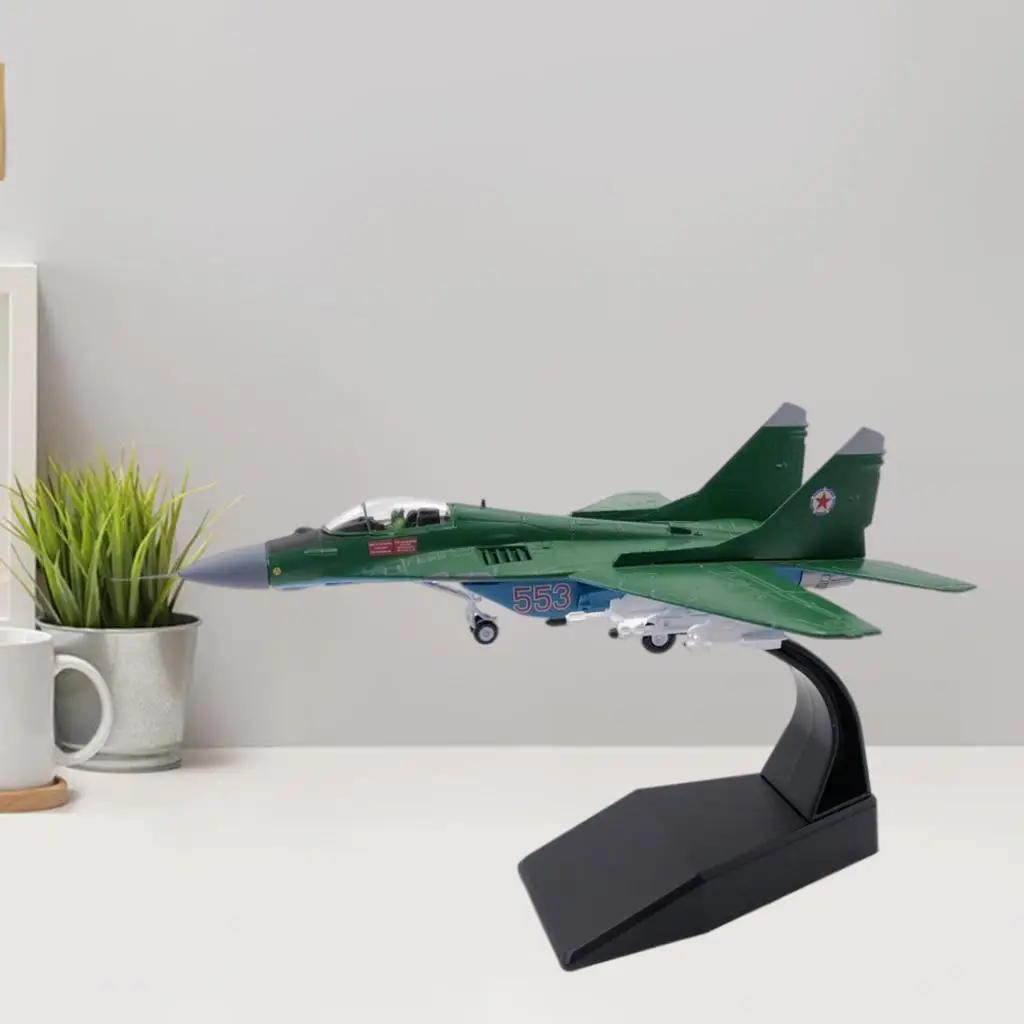 1:100 Army Plane w/ Dispaly Stand Collectables Room Ornaments