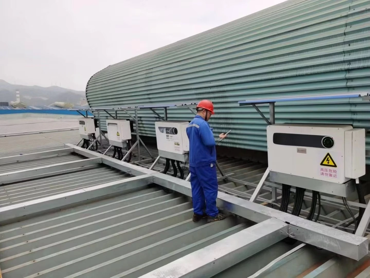 نظام الطاقة الشمسية الكامل 100KW 80KW 50KW على الألواح الشمسية الشبكية النظام الشمسي