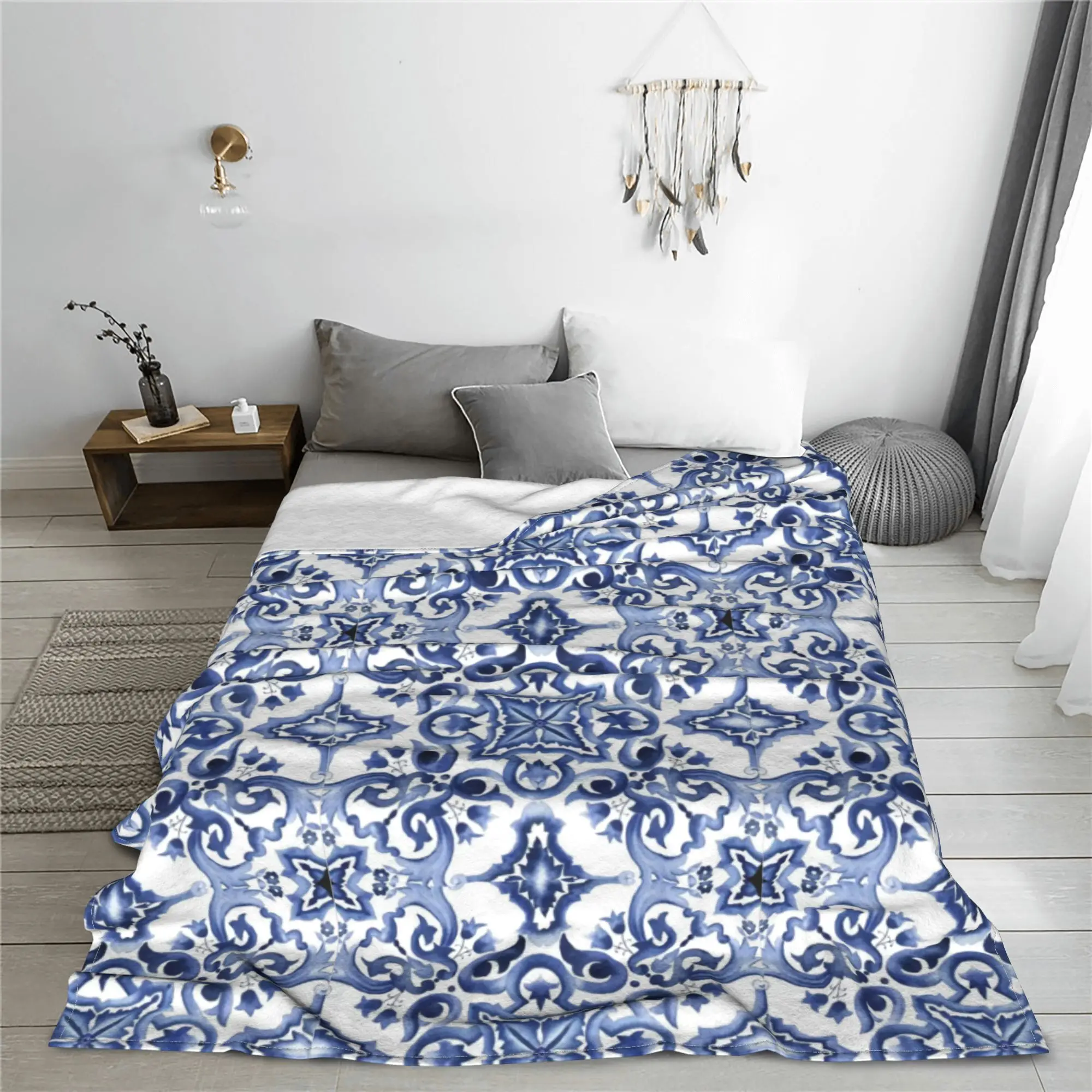 Blue Ornate Floral Mediterranean Sicilian Tile Blankets Lightweight Flannel Sofa Throw Blanket for Home Bedroom Outdoor Quilt