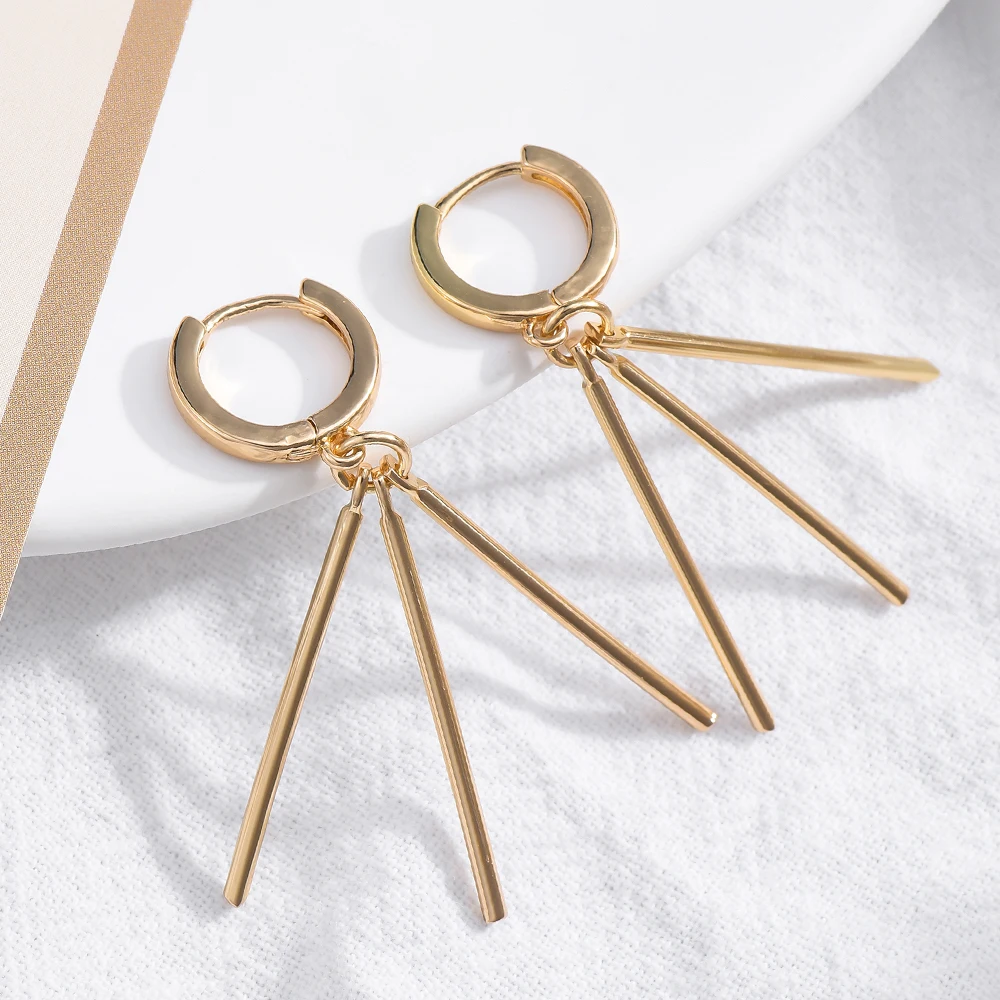 

Hot-Blooded Boy Sauron Same Hoop Earrings Fashion Anime Male God Handsome Charming Classic Simple Men Women Cosplay Jewelry