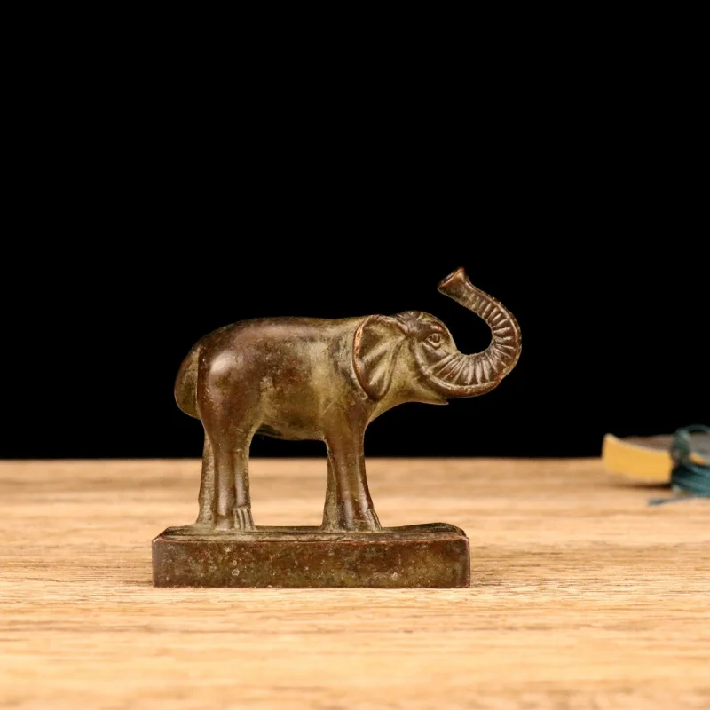 Alloy Animal Ornament Antique Bronze Elephant with Raised Nose Seal Decoration