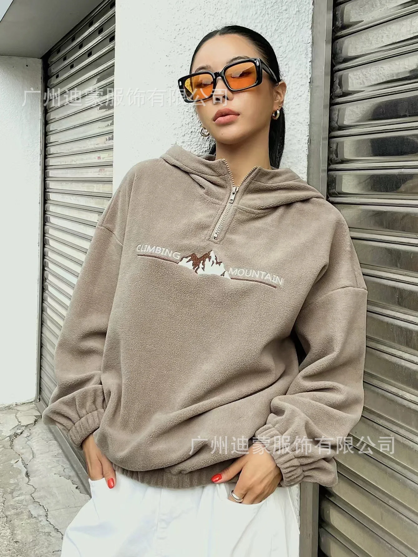 2025 Women's Fleece Hooded Sweatshirt Embroidered Polar Fleece Hoodie Independent Site Cross Border Style