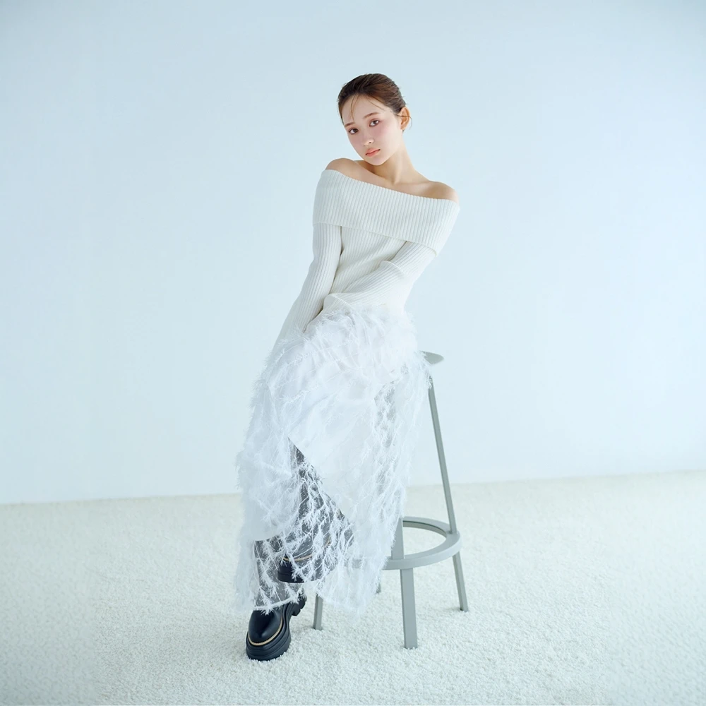 2025 Japanese Style Sweet Elegant White Feather Sling Dress Sweater 2-Piece Set Women's Slimming Elegant Princess Dress Set