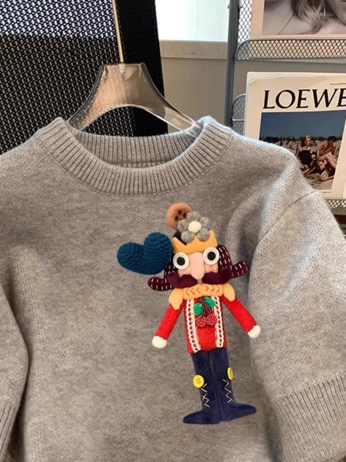 

Extra Large Size 300 Pounds Heavy Work Cartoon Short Sleeve Knitted Sweater Women's Loose Slimming Fashionable Top Korean Style