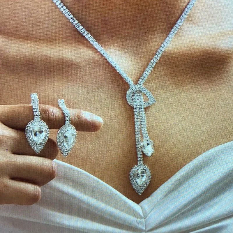 

New type of water droplet necklace and earrings set - elegant accessories for women for formal events and banquets
