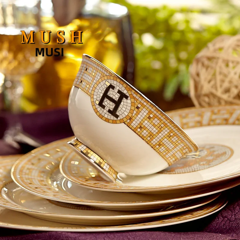 

MU Jingdezhen Nordic Porcelain Dining Set Luxury Sensation Bowl Plate Di Spoon Set Home Use Free Combination