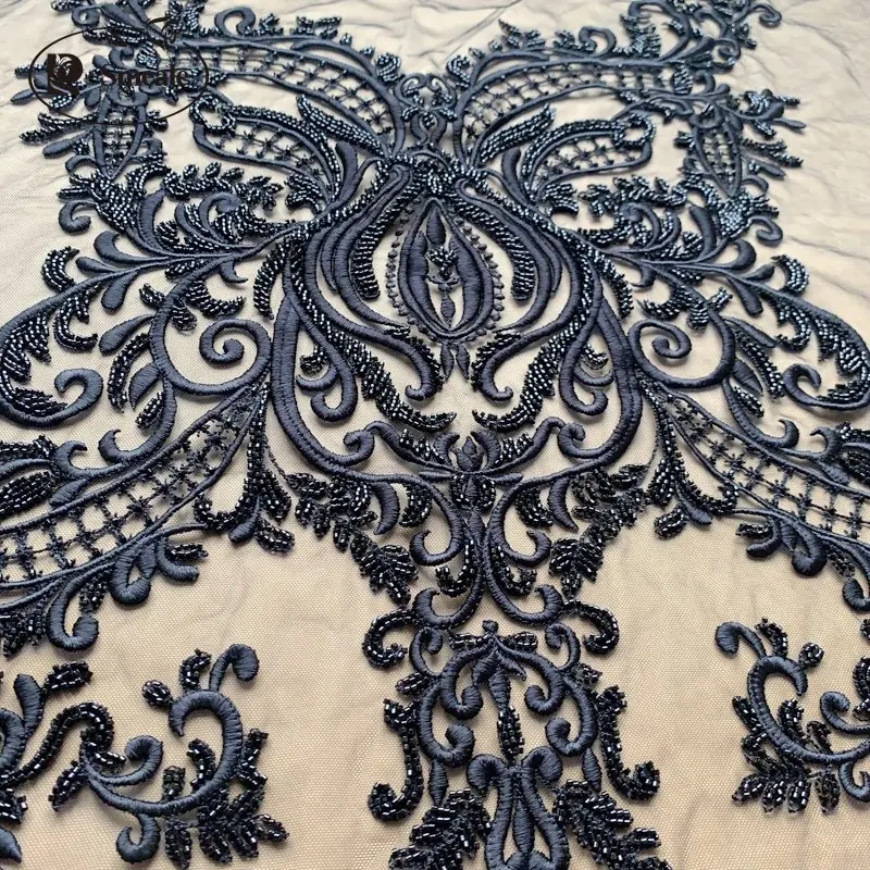 Czarny kość słoniowa czerwony zroszony luksusowy haft koronkowy tył naklejki kwiatowe suknia ślubna pokaz mody dekoracja Handmade DIY RS4122