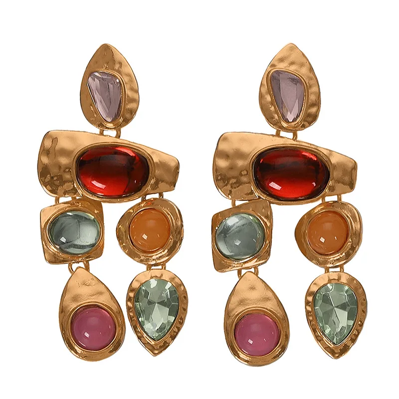 The same style on the official website, exaggerated retro catwalk style, colored gemstone inlaid earrings, personalized decorati