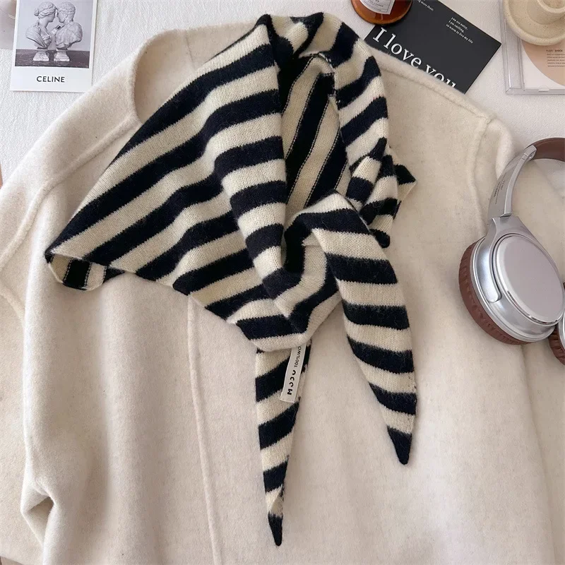 British Triangle Scarf Cashmere Scarf Women Autumn Winter Comfortable Gentle Sweet Korean Version Neck Protection Small Scarf