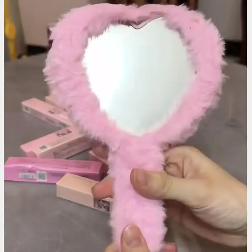 Flente - portable hand mirror with handle for women and girls, plush, love, cosmetics