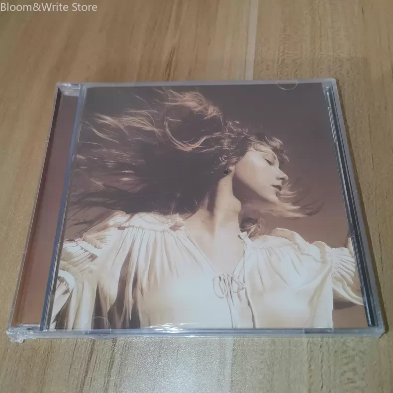 Fearless (Version T-Taylor) - Album 2CD, version réenregistrée en 2021, avec un livret de paroles, comprenant 27 chansons classiques, cadeaux pour les fans
