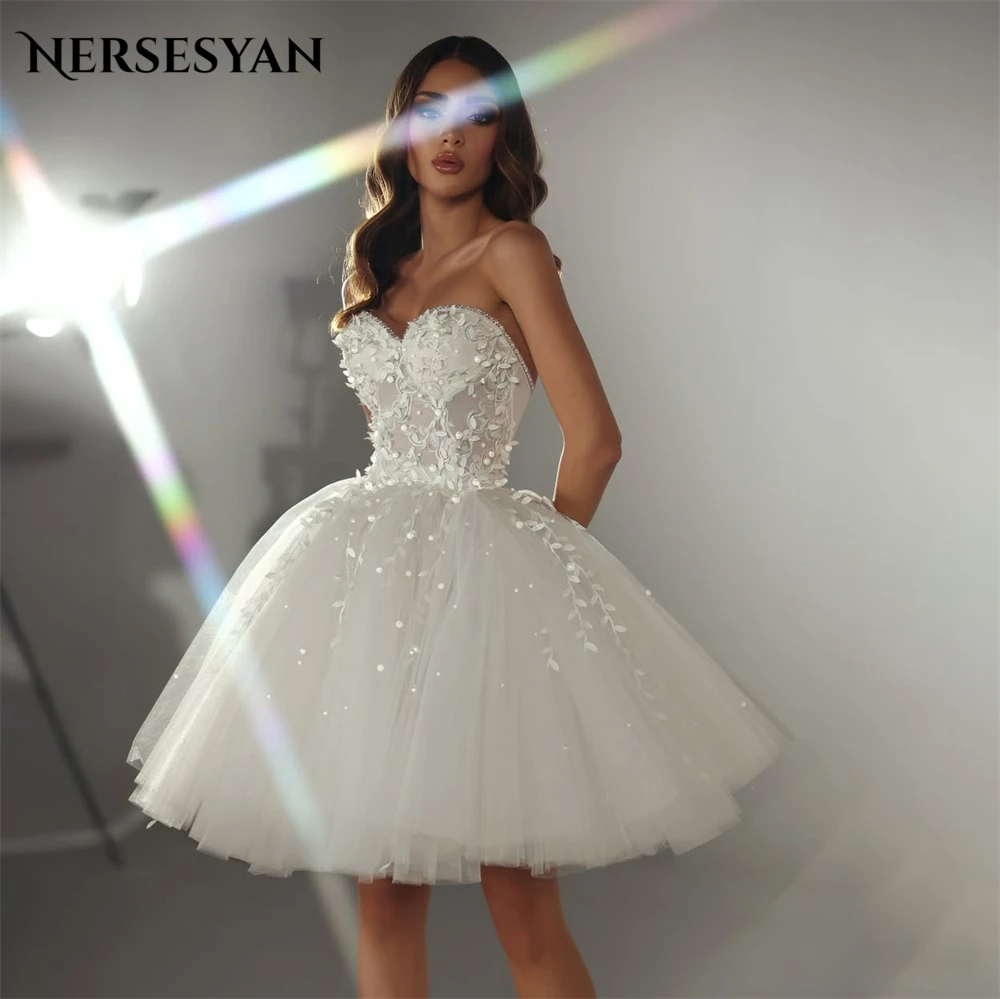 

Nersesyan Elegant Lace Wedding Dresses Off Shoulder Appliques Sleeveless Bridal Gown Backless Tulle Puffy Bride Dress Customized
