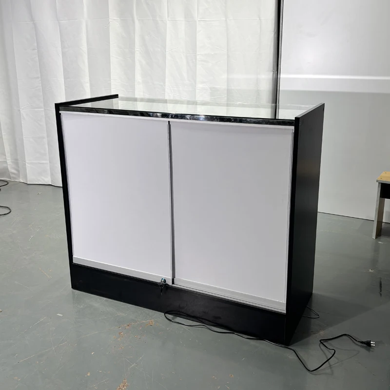 Custom 48/72 Inch Aluminum Glass Display Case with LED Lights Smoke Shop & Retail Counter