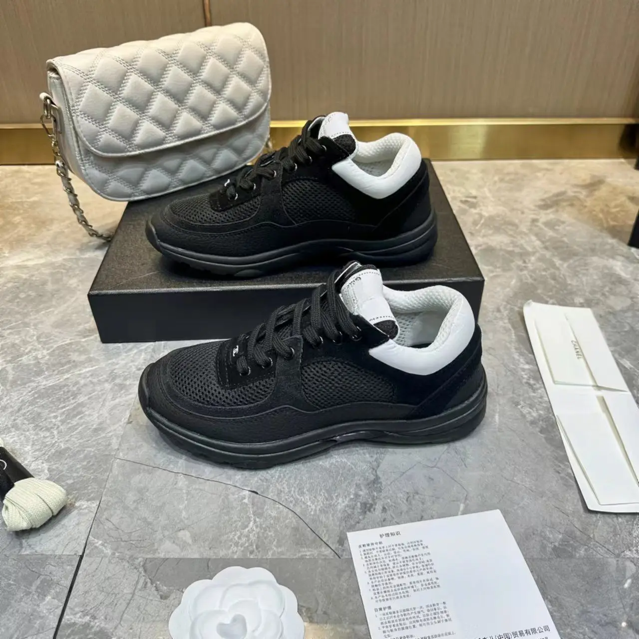 All Black Diamond Thick Sole Running Shoes Couple Stretch Fabric PU Splicing Height Increase Versatile Low Top Casual Sneakers