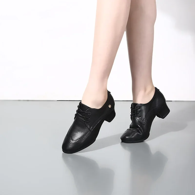 XIHAHA Meisjes Lederen Dansschoenen Vrouwen Latin Salsa Ballet Zachte Zool Professionele Jazz Tango Schoen voor Vrouw Dansen Dame Sneakers