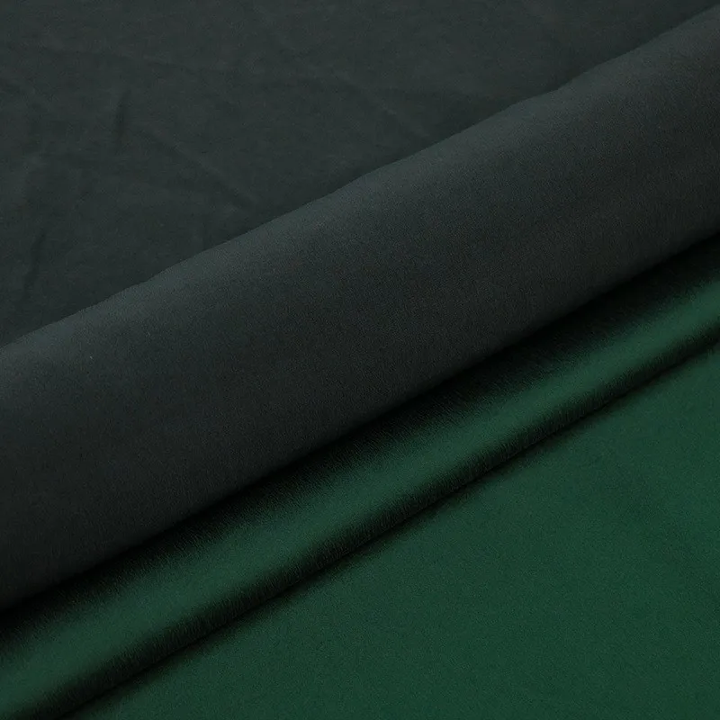 Tessuto di garza profumata in raso di seta tinta unita ramiè verde scuro designer di abbigliamento