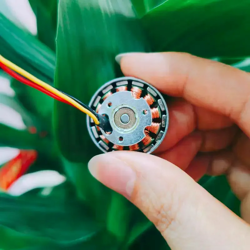 1 قطعة RC الطائرة بدون طيار FPV كوادكوبتر محرك الطائرات الملحقات المستخدمة 1200KV Mini 2204 2S-3S 3-phase فرش السيارات عالية السرعة