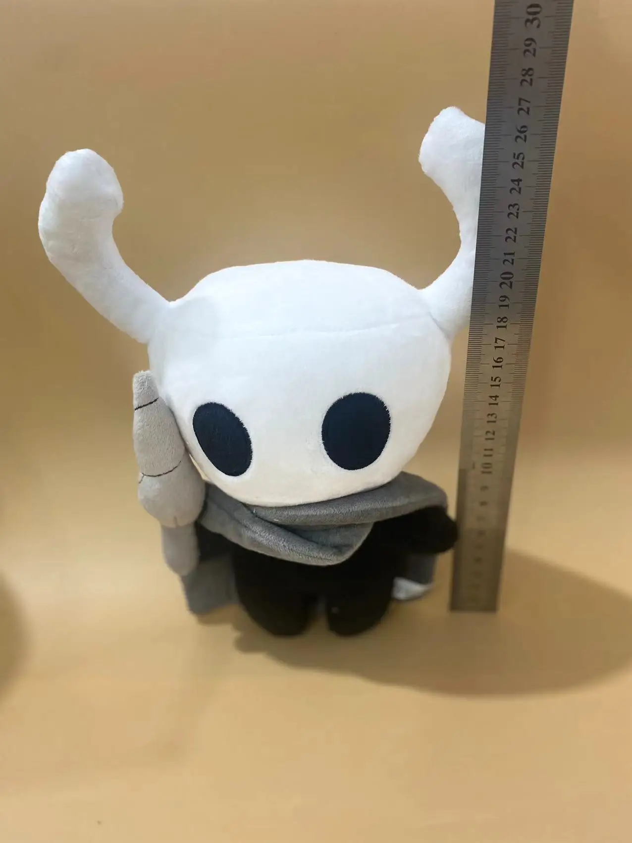 30cm Hollow Knight Silksong Plüschtier, Beliebtes Spiel-Baumwollpüppchen, Weiche Sammlerstücke, Niedliche Puppen zur Raumdekoration, Spielzeug, Kindergeburtstagsgeschenk – Detail 15