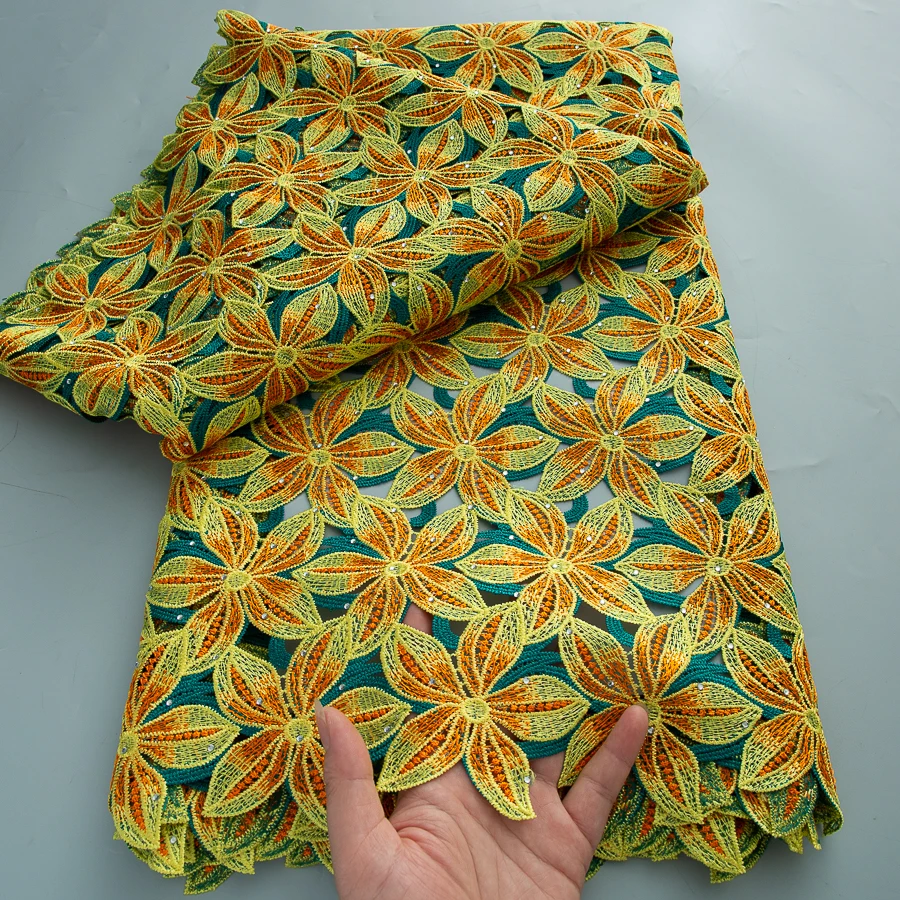 Nigerianischer Kordel-Guipure- – Guipure Lace Panel Bewertung und Preis