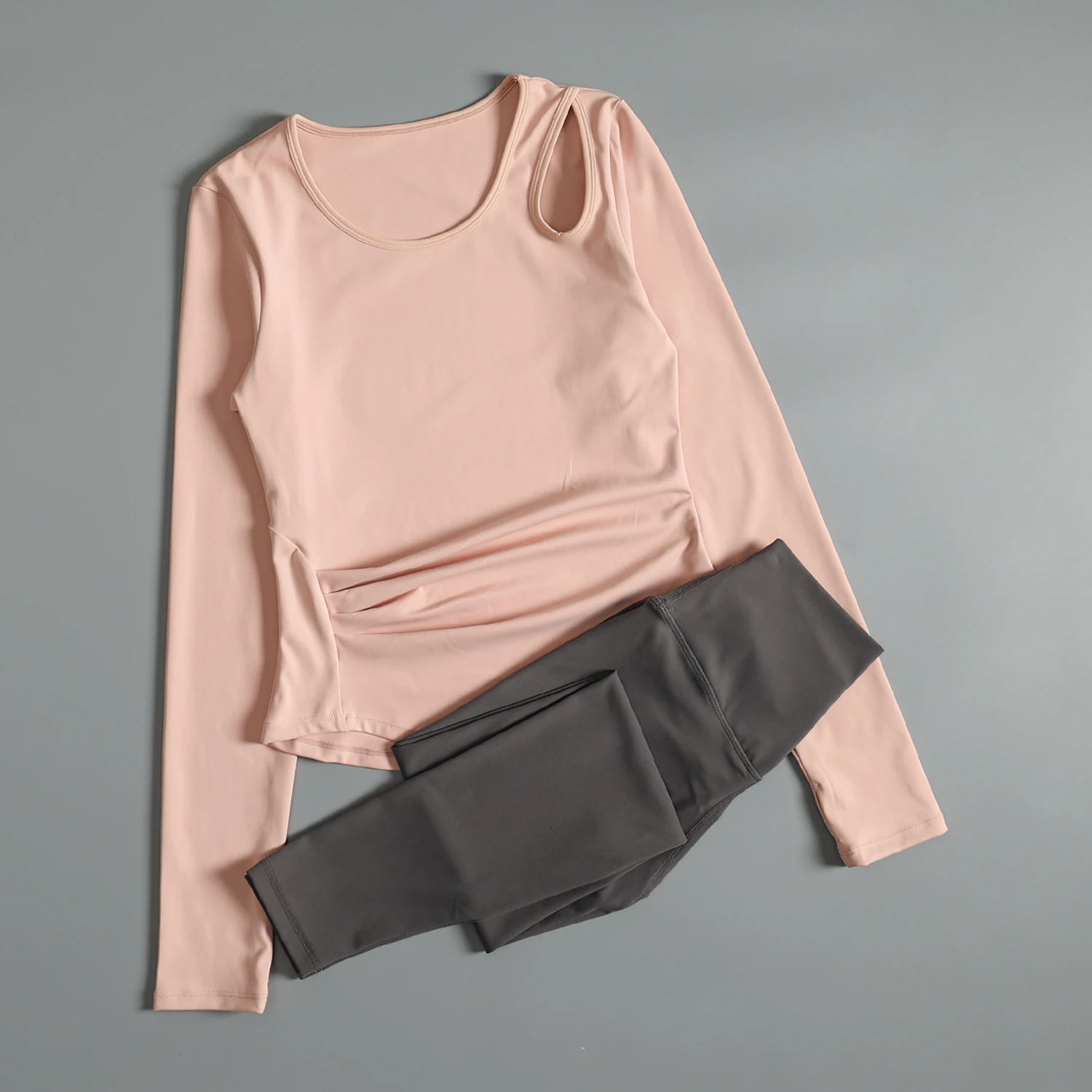 

Красивый женский тренировочный костюм для бега на осень, быстросохнущие профессиональные спортивные брюки телесного цвета с длинными рукавами для занятий йогой