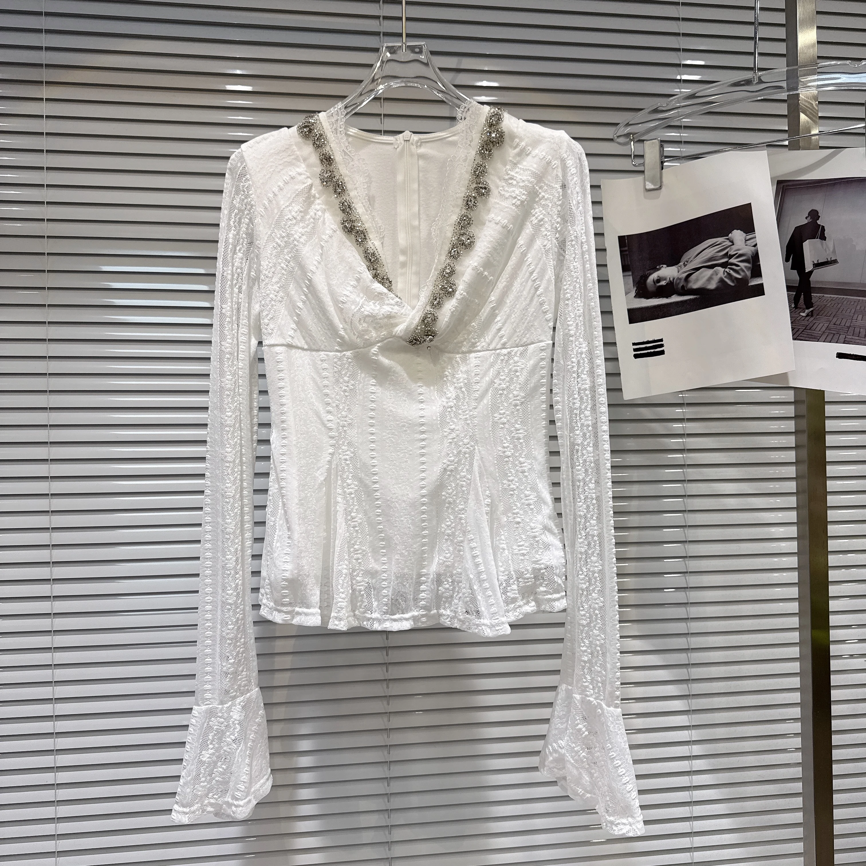 

Gagarich 2026 Spring Autumn New French Socialite V Collar with Diamond Edge Twist Design As The Base Chiffon Shirt Top