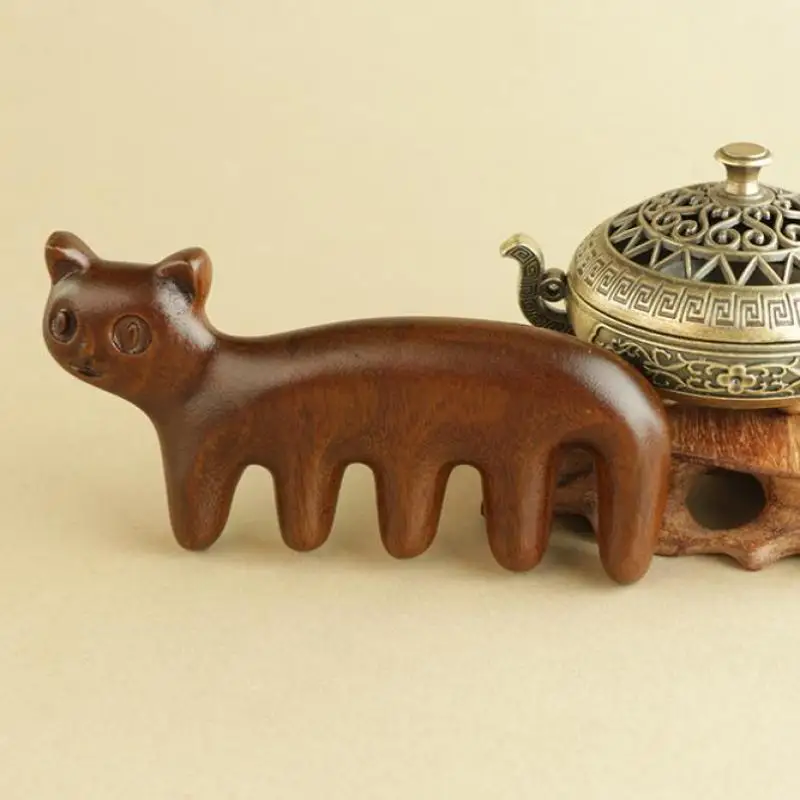 

●Portable Wooden Handle Five Teeth Comb Anti-Static Cat Shape Sandalwood Hair Comb Scalp Relax Acupoint Massager Styling Tool