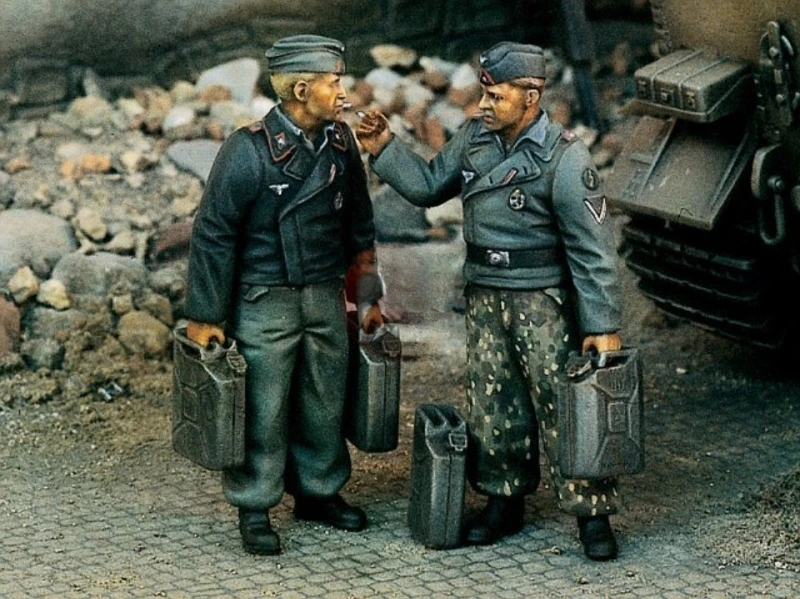 

Масштаб 1/35, литая под давлением фигурка из смолы, комплект модели немецких танков времен Второй мировой войны с Джерриканами, 2 фигурки в разобранном и неокрашенном виде