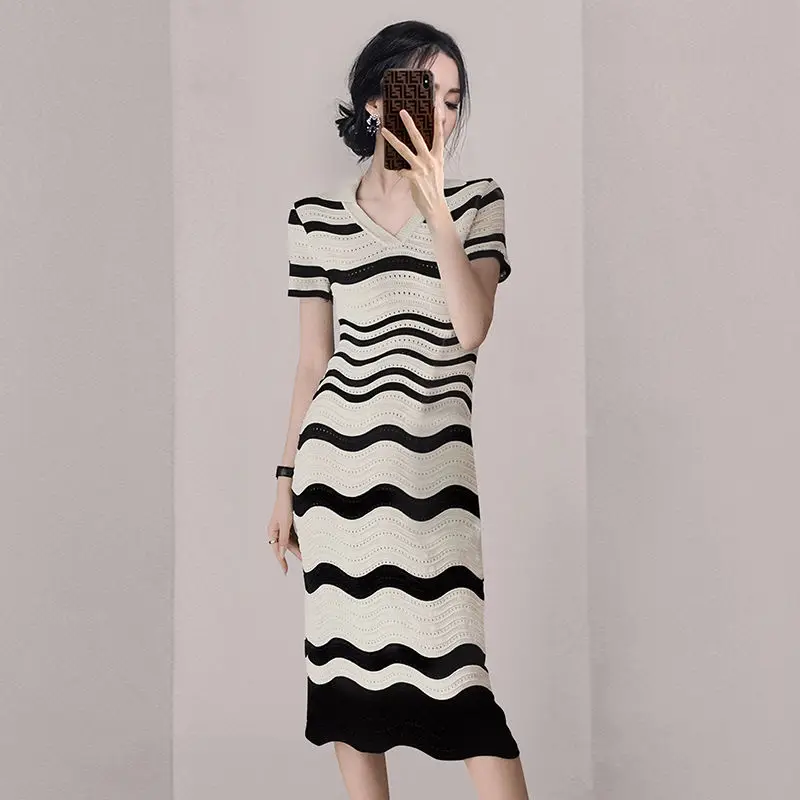 

Summer Fashion Elegant Striped Knit Dress Women V-neck Short Sleeve Hollow Out Hit Color Slim Midi Sweater Dress Vestidos Q765