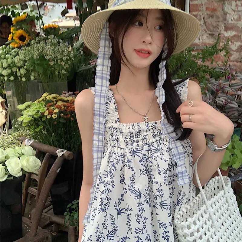 Chic Women Sleeveless Camis Tops Summer Clothes 2024 New Korean Popular Style Female Loose Casual Floral Print White Tops