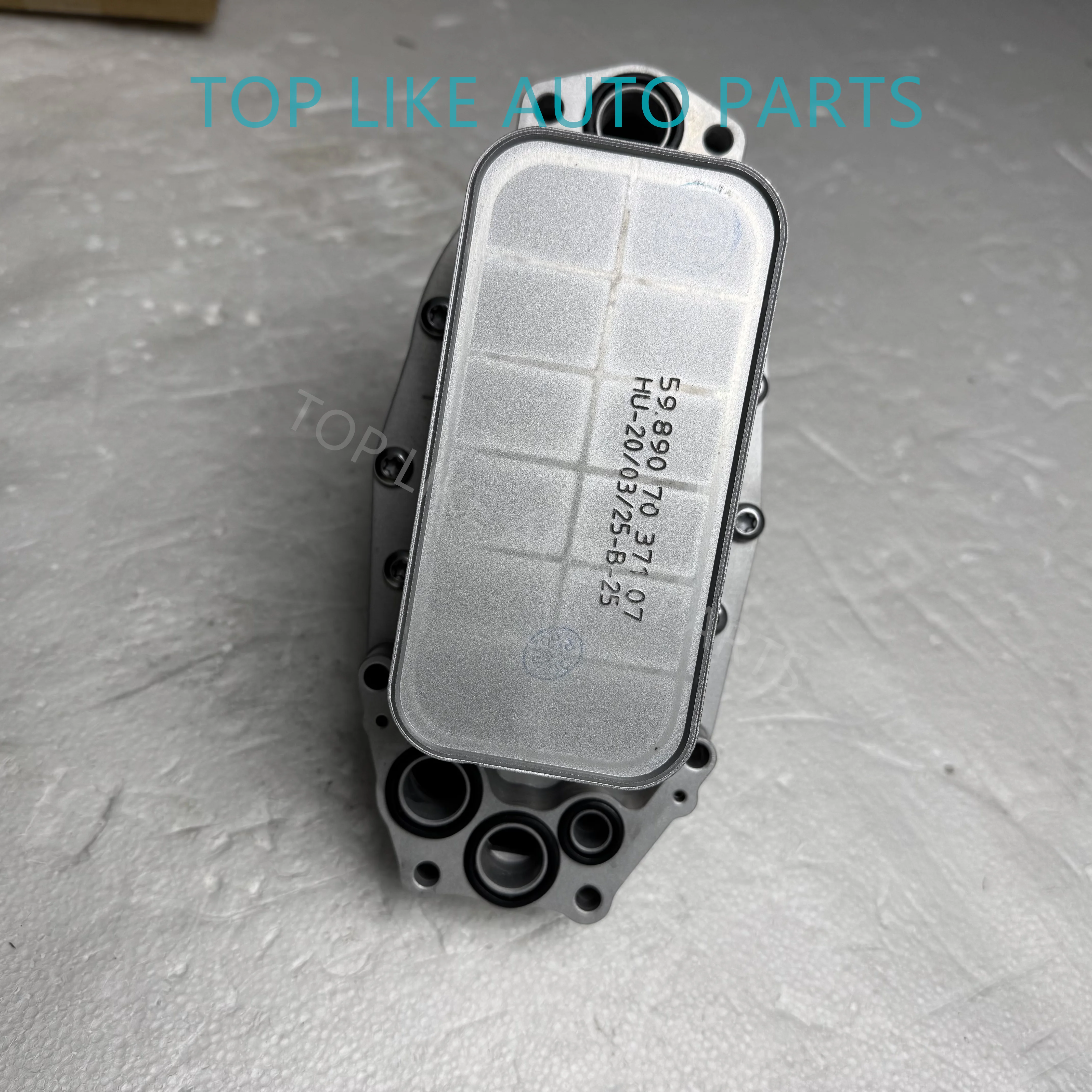 OEM LR040738 JDE8715 OIL COOLER For LAND ROVER DISCOVERY RANGE ROVER L405 RANGE ROVER SPORT JAGUAR XF XJ F-PACE 3.0 Diesel