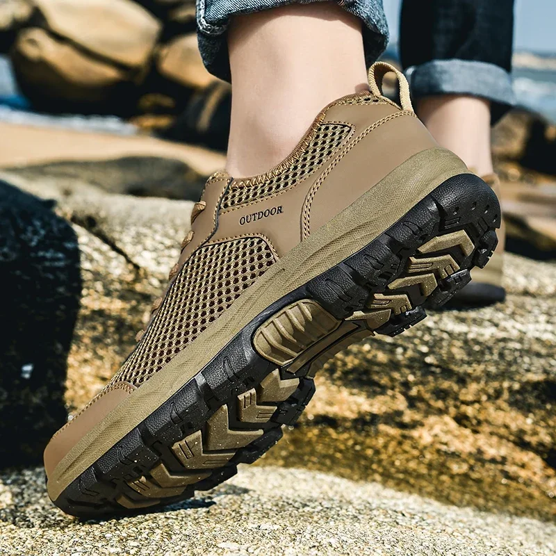 Summer Breathable Men Hiking Shoes Suede + Mesh Outdoor Men Sneakers Climbing Men Sport Shoes Quick-dry 2024 Water Shoes