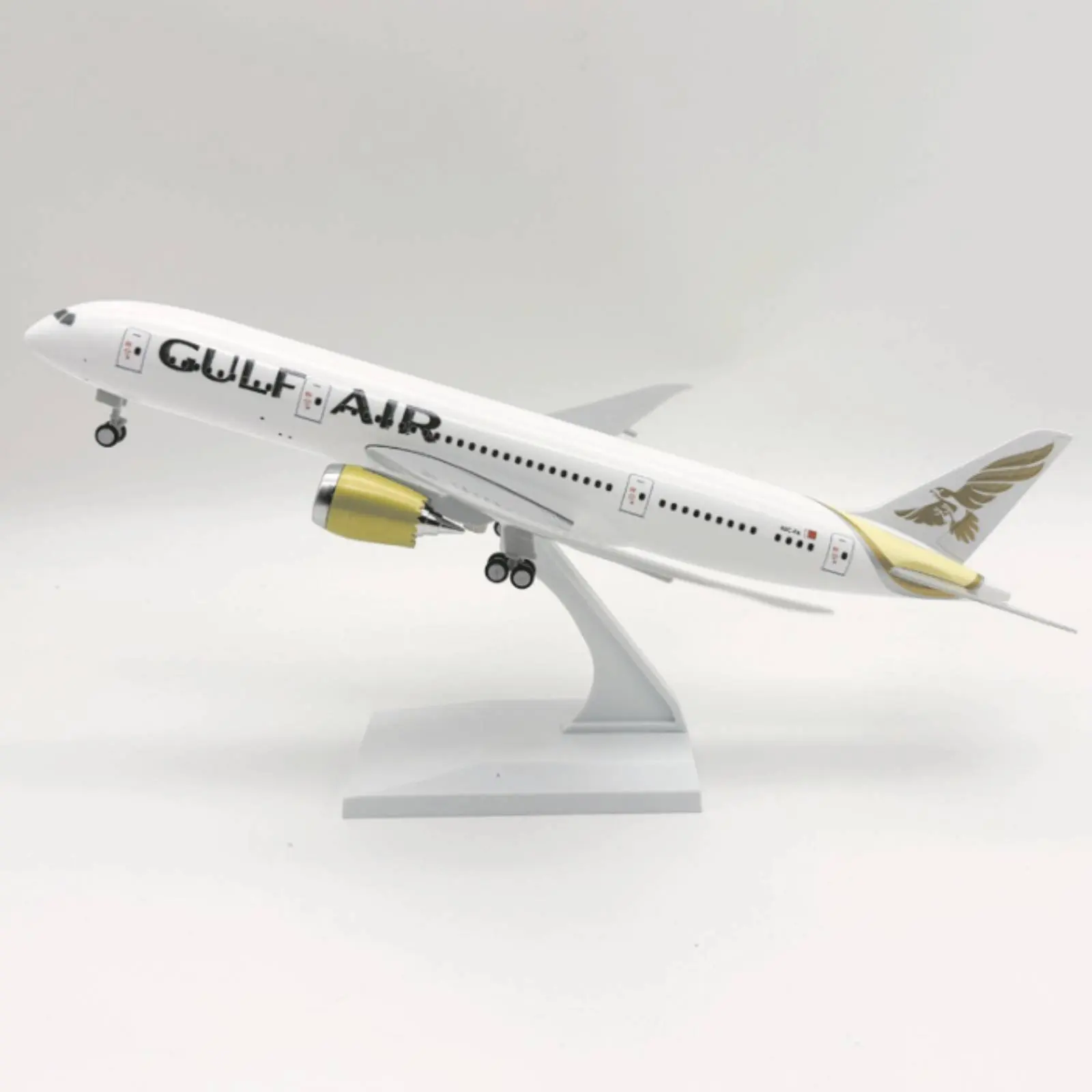 gulf-air-787-airplane-model-detailed-boeing-787-model-plane-collectible-sturdy-polished-finish-for-aviation-fans