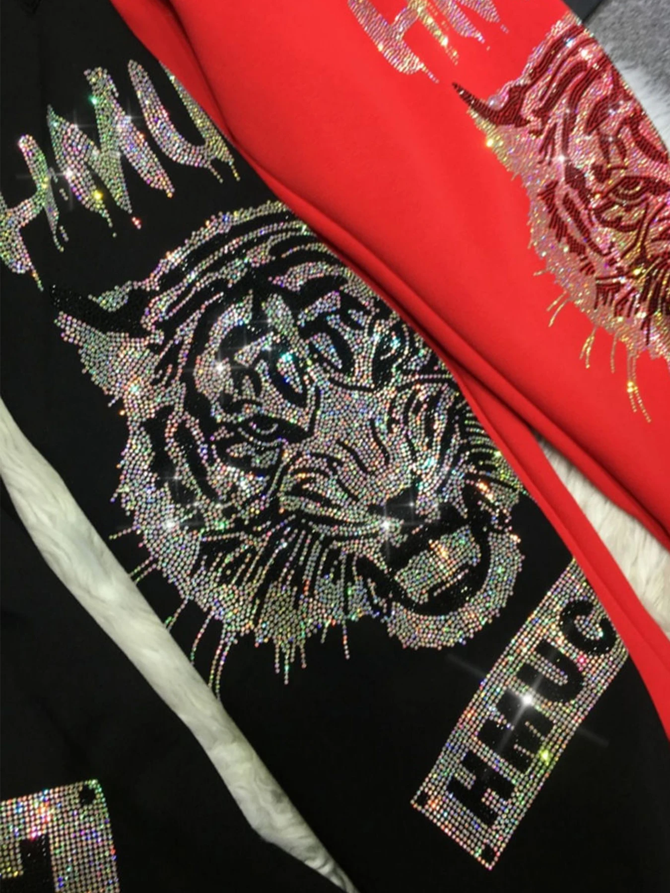 Plus Size Sweatpants Women Fleece Tiger Rhinestone Graphic Joggers with Pocket Cropped Length Bottom Thick Warm Winter