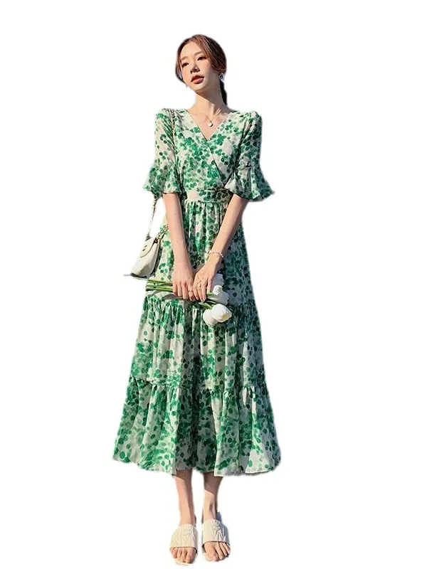 Green floral chiffon dress for women in summer sweet fresh and fashionable 2024 new waistband V-neck long knee cake skirt 6ZE3