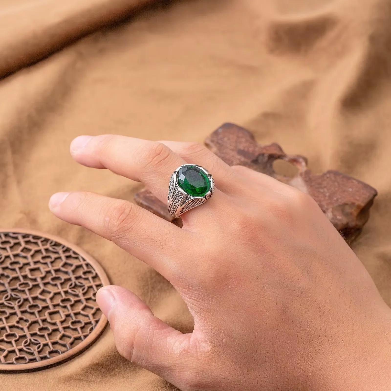 Fashion Green Crystal Men's Pattern Ring Retro Personality Turkish Style Party Jewelry Accessories