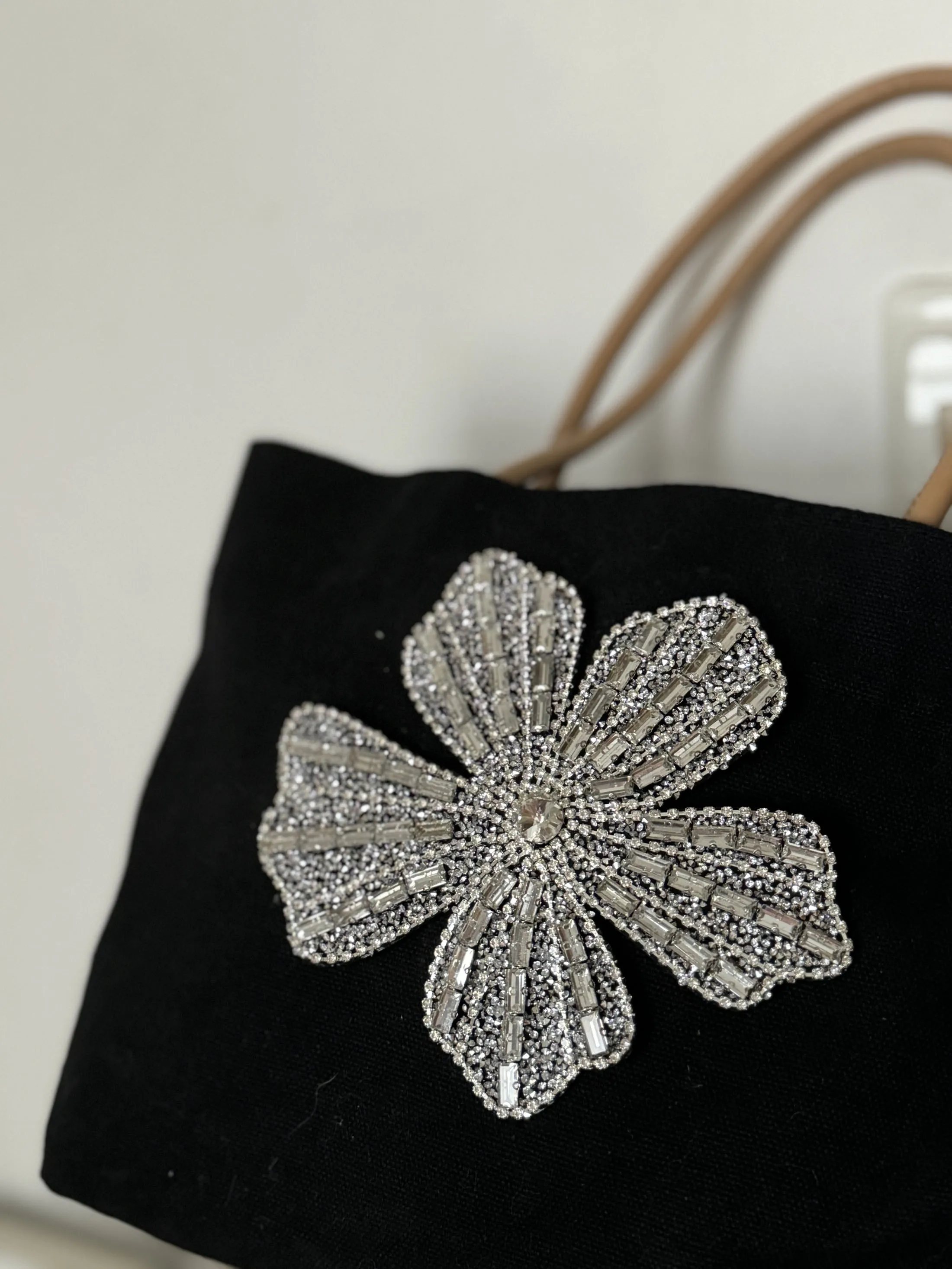 DIY Mode blume Strass perlen patches für Kleidung Nähen auf Pailletten Applique dekorative parches bordados para