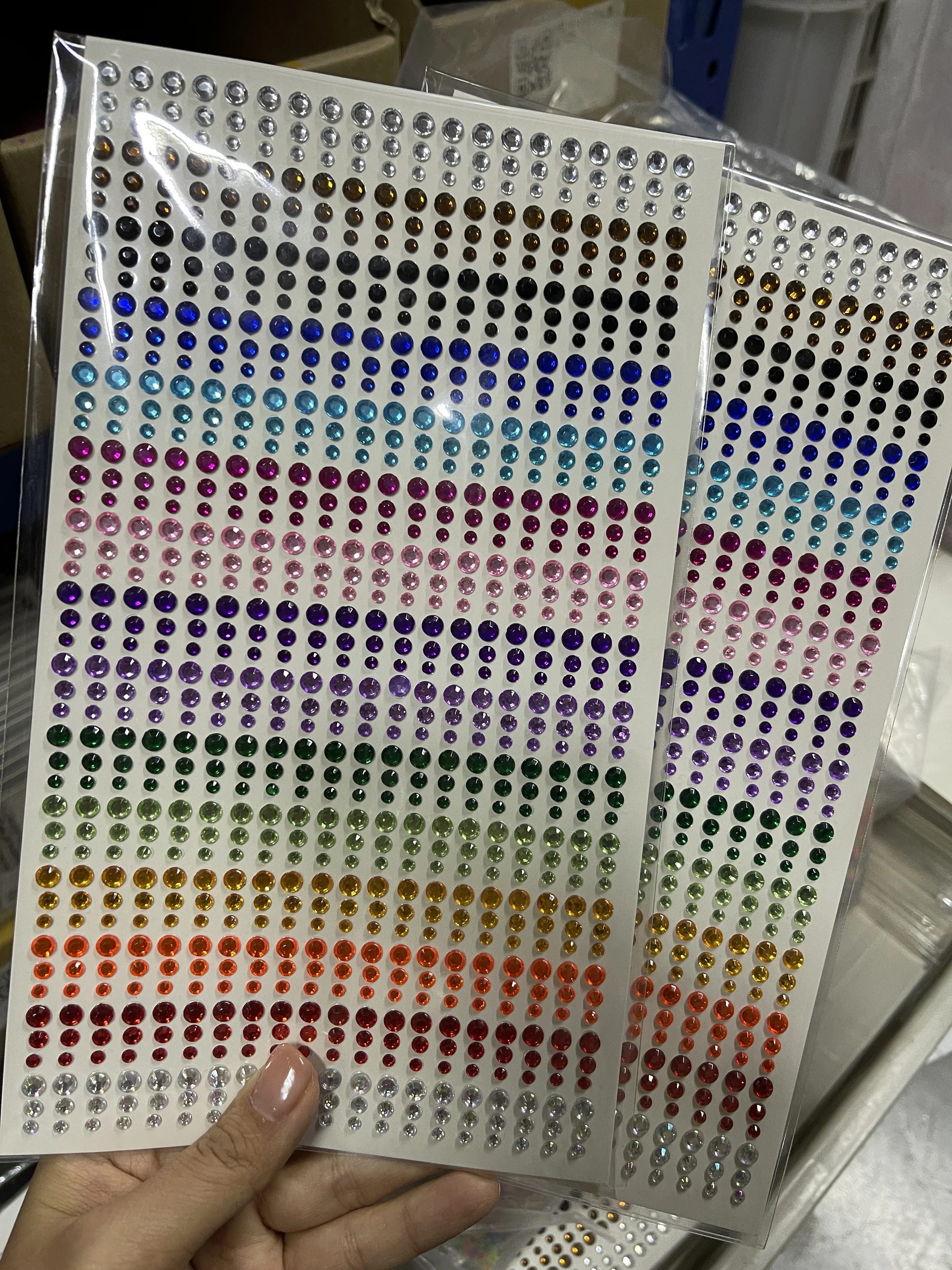 900PCS 크리스탈 라인 석 스티커 눈 DIY 레인보우 컬러 패치 축제 메이크업 보석 스티커 얼굴에 대 한 밝은 스티커