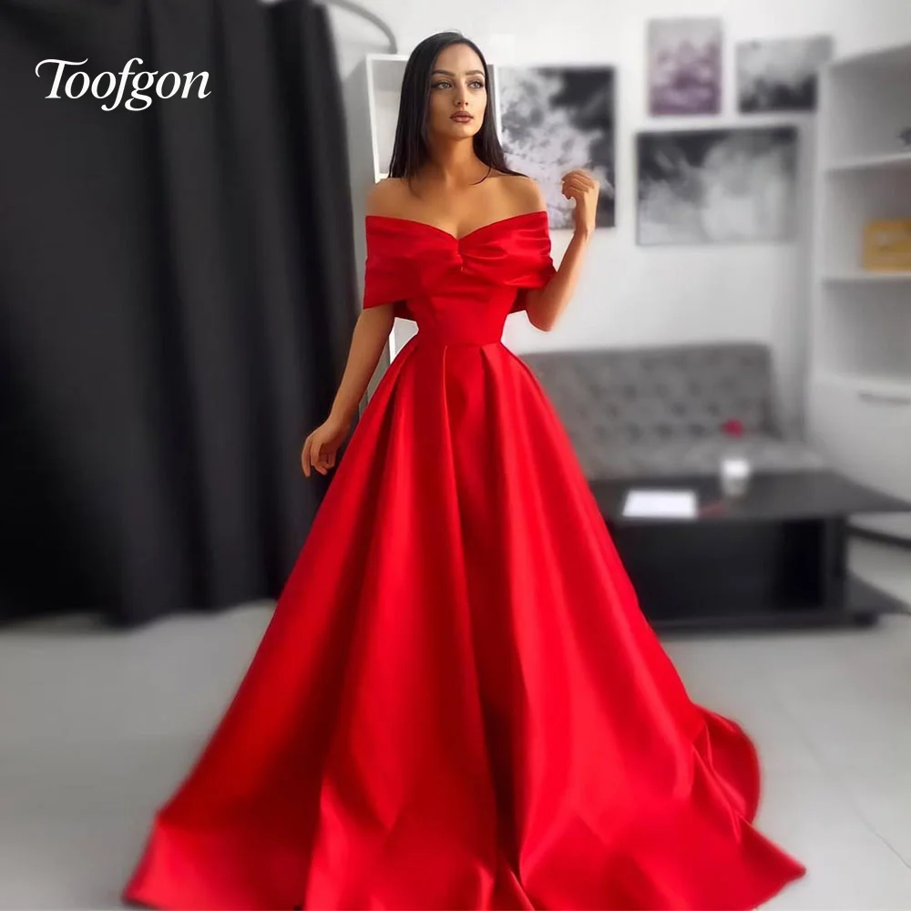 Toofgon A Line فساتين لحضور الحفلات الموسيقية الحمراء المخصصة قبالة الكتف الساتان المرأة فستان سهرة القوس فساتين الزفاف الخاصة وصيفة الشرف
