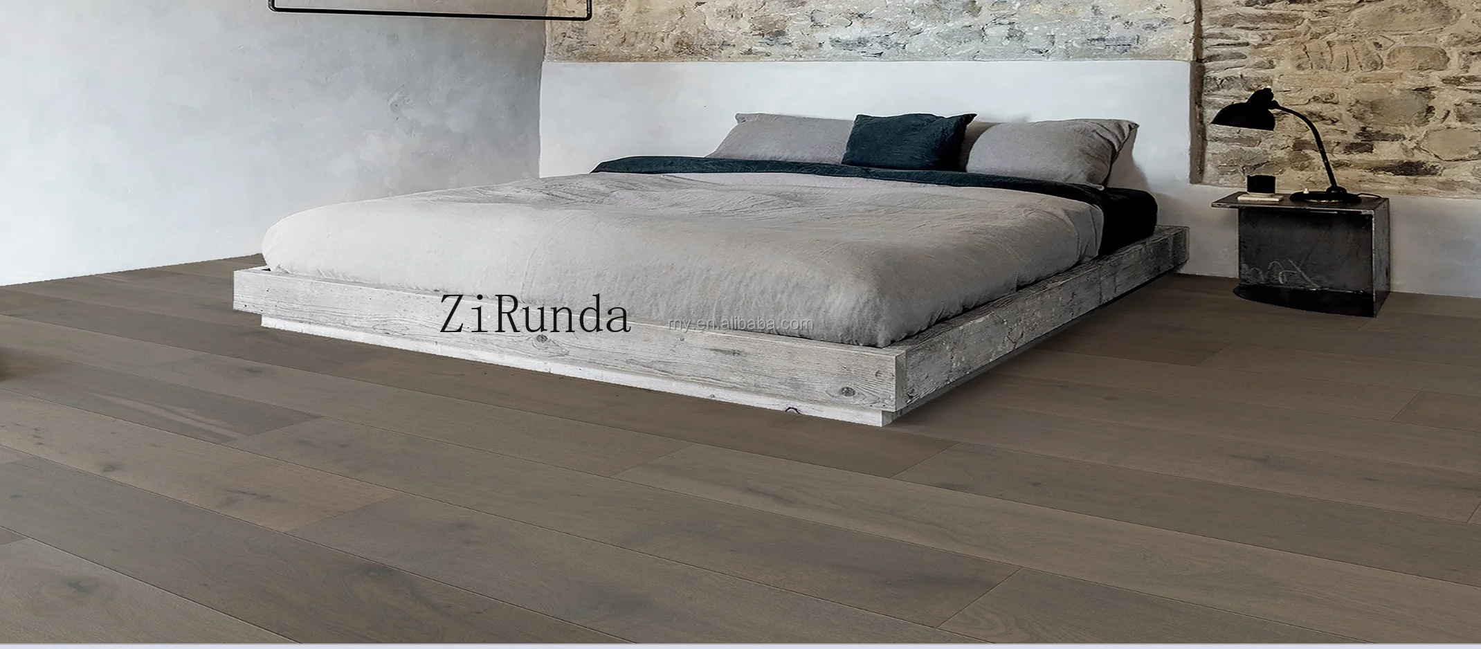 Versão personalizada Piso de engenharia tingido reativo moderno e elegante Madeira dura de carvalho multicamadas