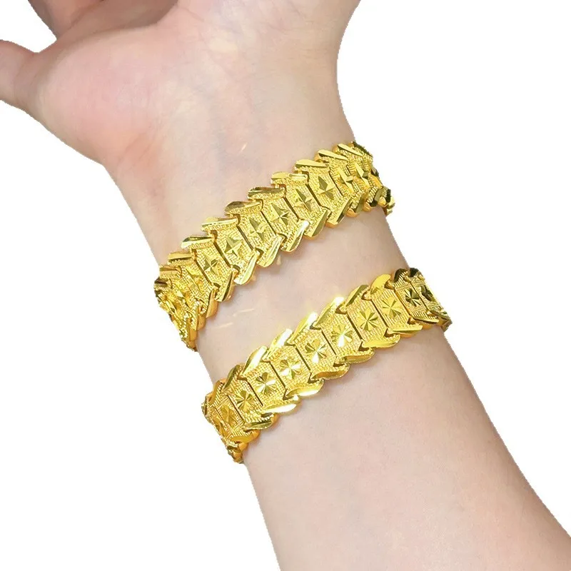 

Luxurious 24K 9999 classic, personalized, and imposing watch chain that remains durable and does not fade over time