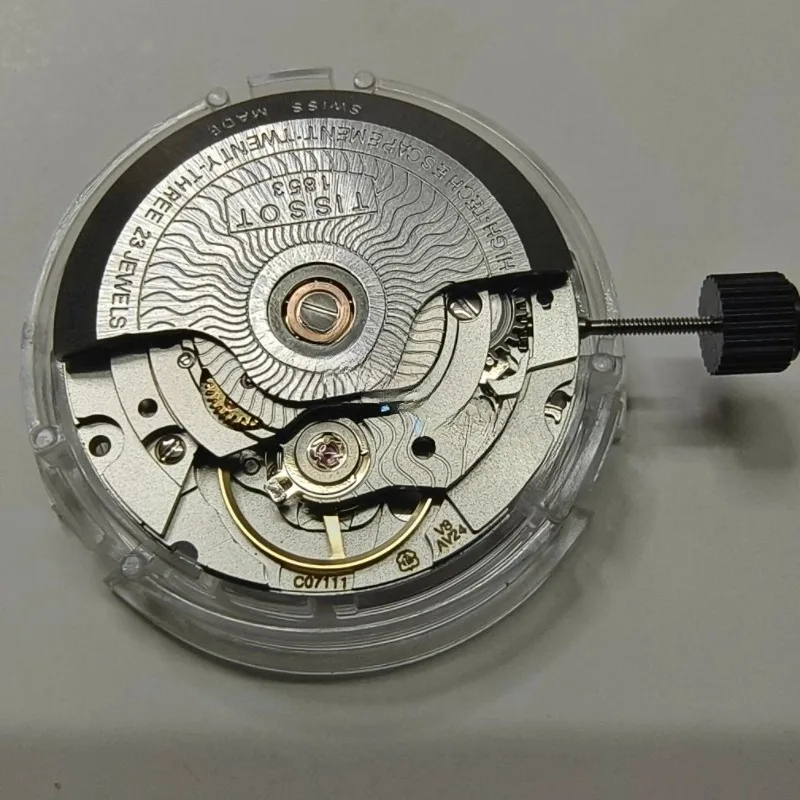 

Parts forwatch accessories (domestic) brand new C07.111 movement C07111 movement three-hand single-calendar mechanical movement