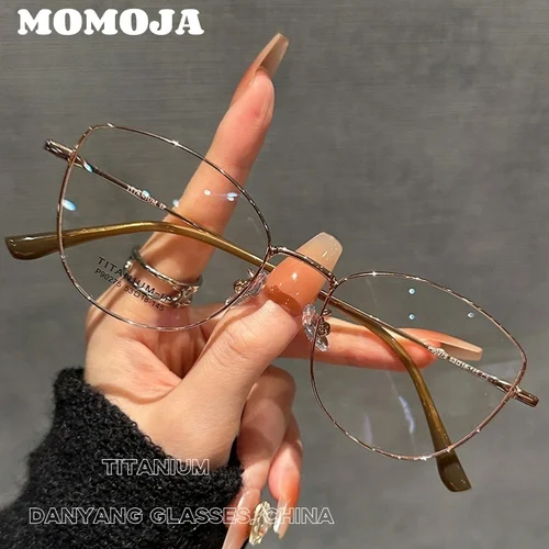 Imagen 1 del producto MOMOJA gafas ópticas ultraligeras de ojo de gato para mujer, gafas Retro de titanio puro, monturas para anteojos recetados de lujo, nuevo 90275