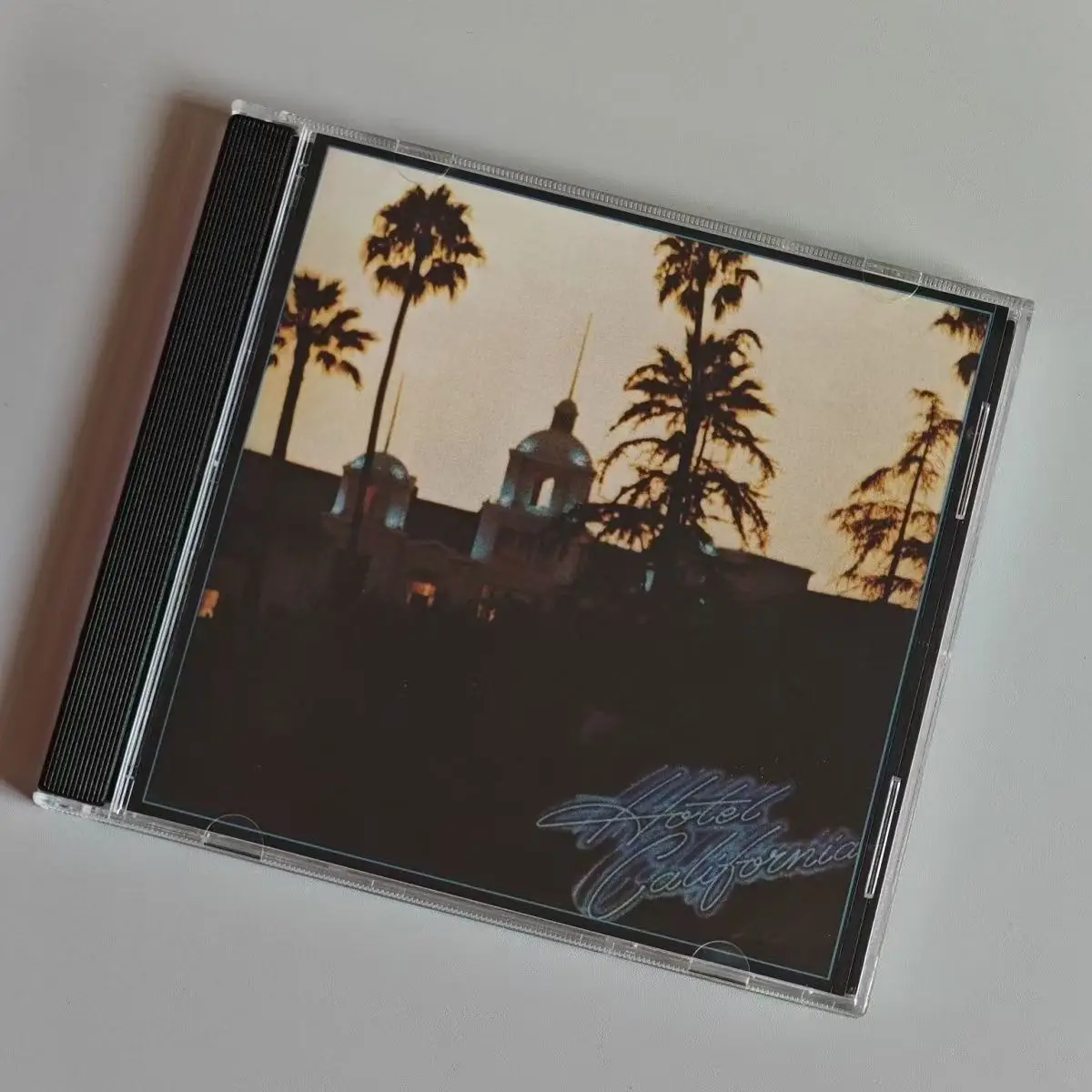 ريترو إيجلز دون هينلي ميوزيك سي دي فندق كاليفورنيا ألبوم الذكرى الأربعين سجل الموسيقى